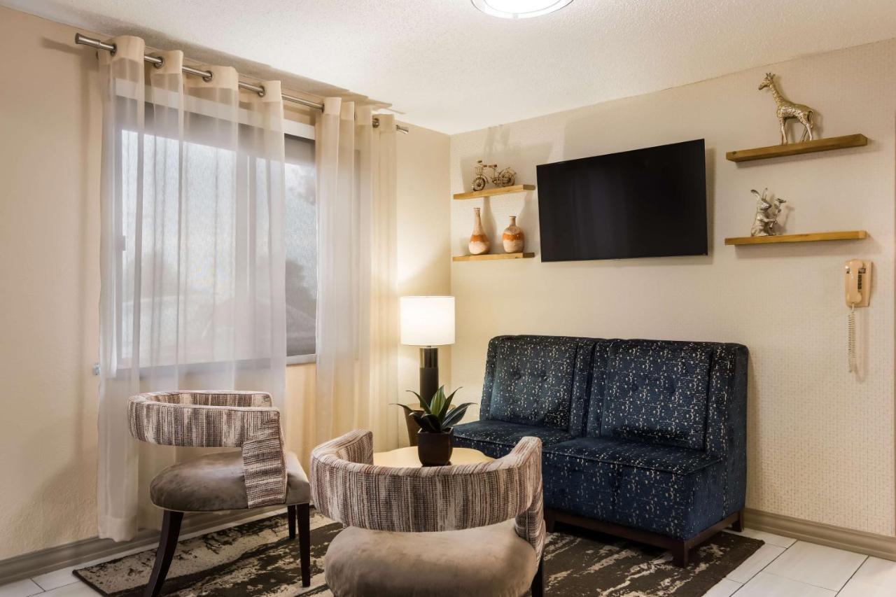 Best Western Mount Pleasant Inn Exterior photo