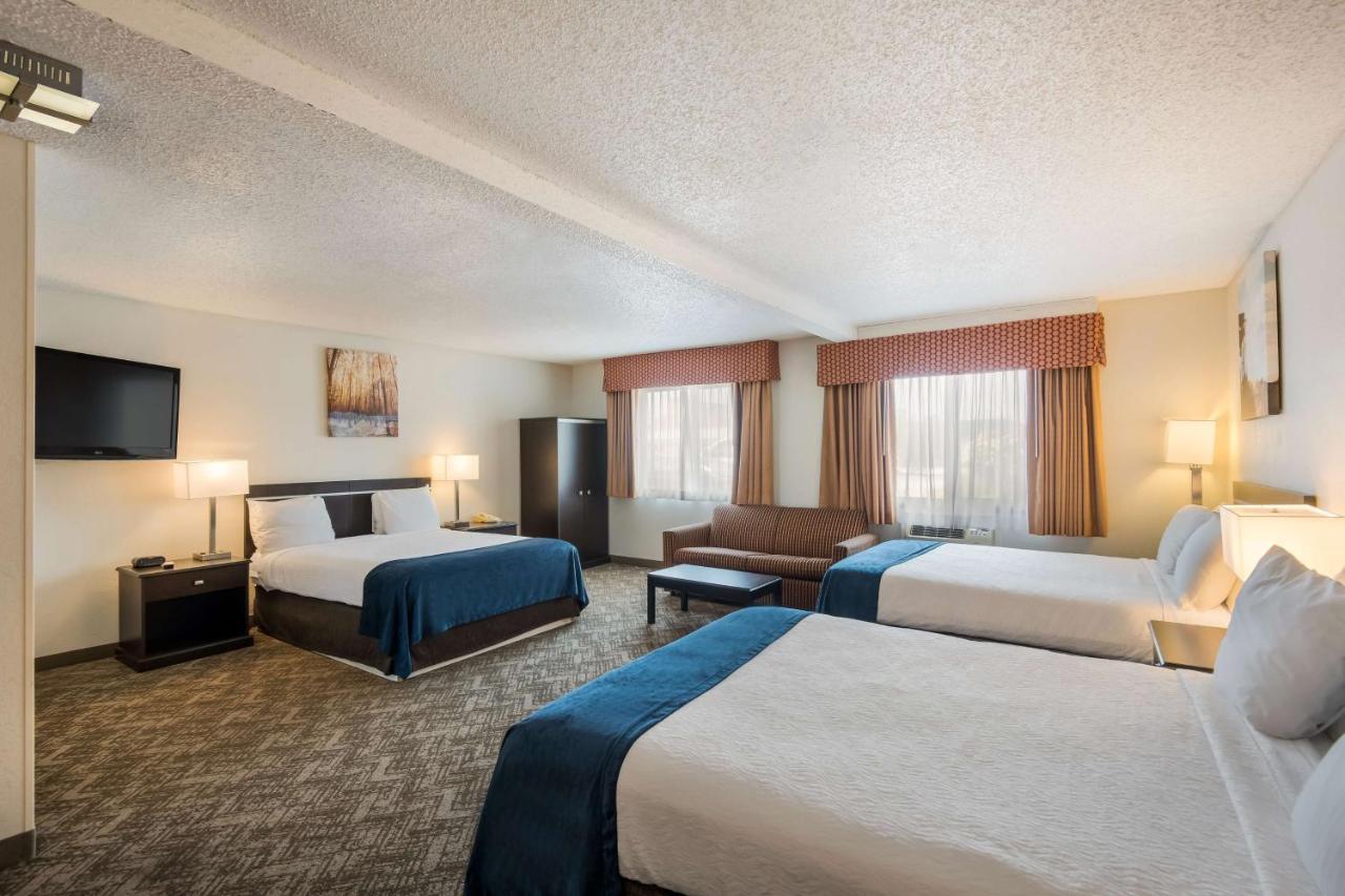 Best Western Mount Pleasant Inn Exterior photo