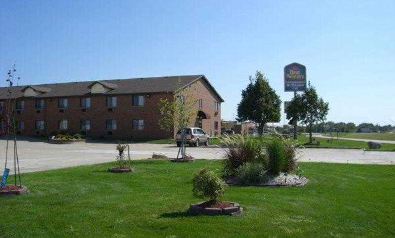 Best Western Mount Pleasant Inn Exterior photo